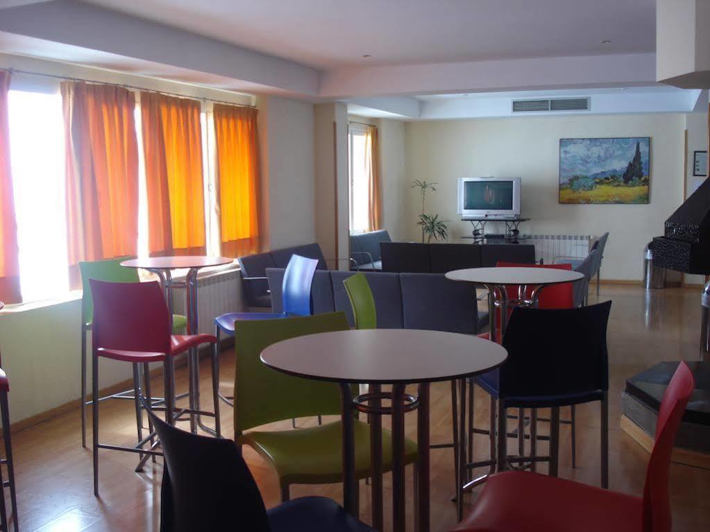 Albergue Inturjoven סיירה נבדה מראה חיצוני תמונה